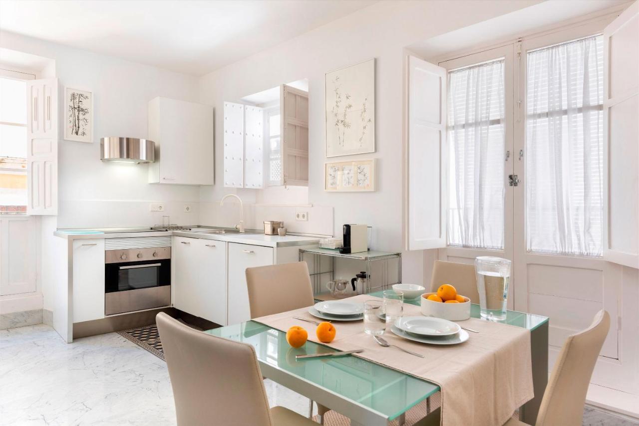 Genteel Home Pasaje Santa Cruz Sevilla Buitenkant foto