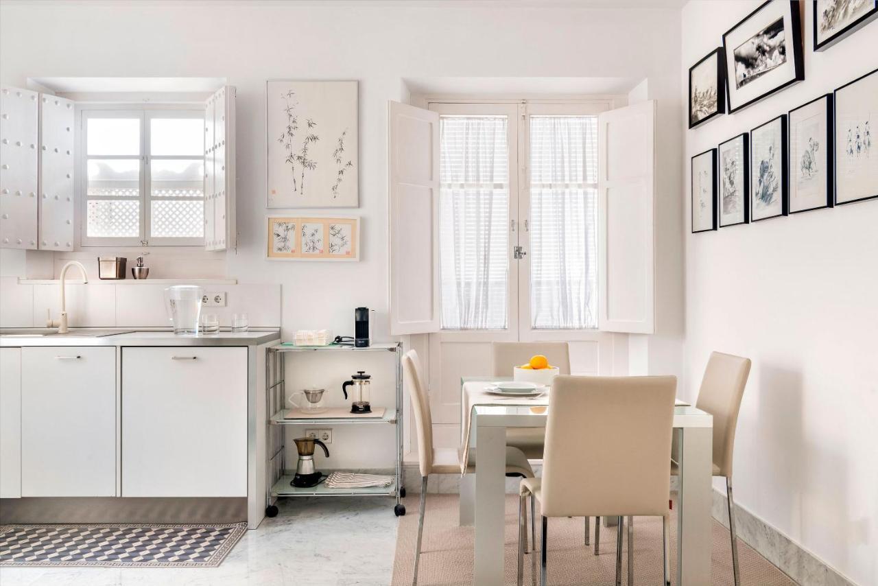 Genteel Home Pasaje Santa Cruz Sevilla Buitenkant foto